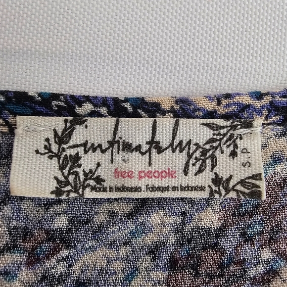 Free People Boho Floral Tie Front Tank Top Ruffle Hem Blue Size S - Picture 7 of 11